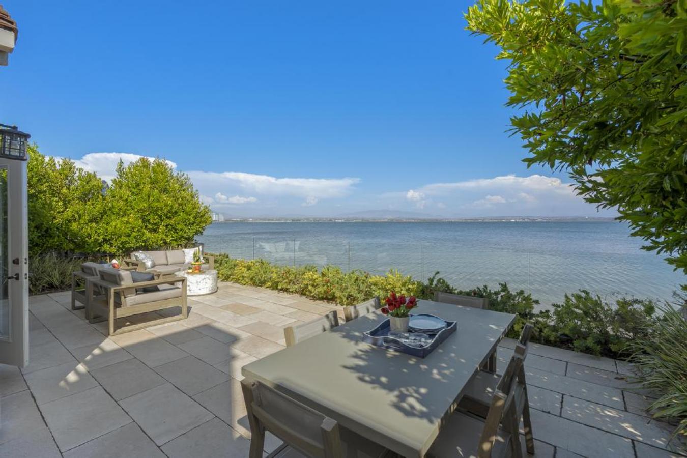 Coronado, San Diego, 92118, United States, 3 Bedrooms Bedrooms, ,3 BathroomsBathrooms,Residential,For Sale,1943936
