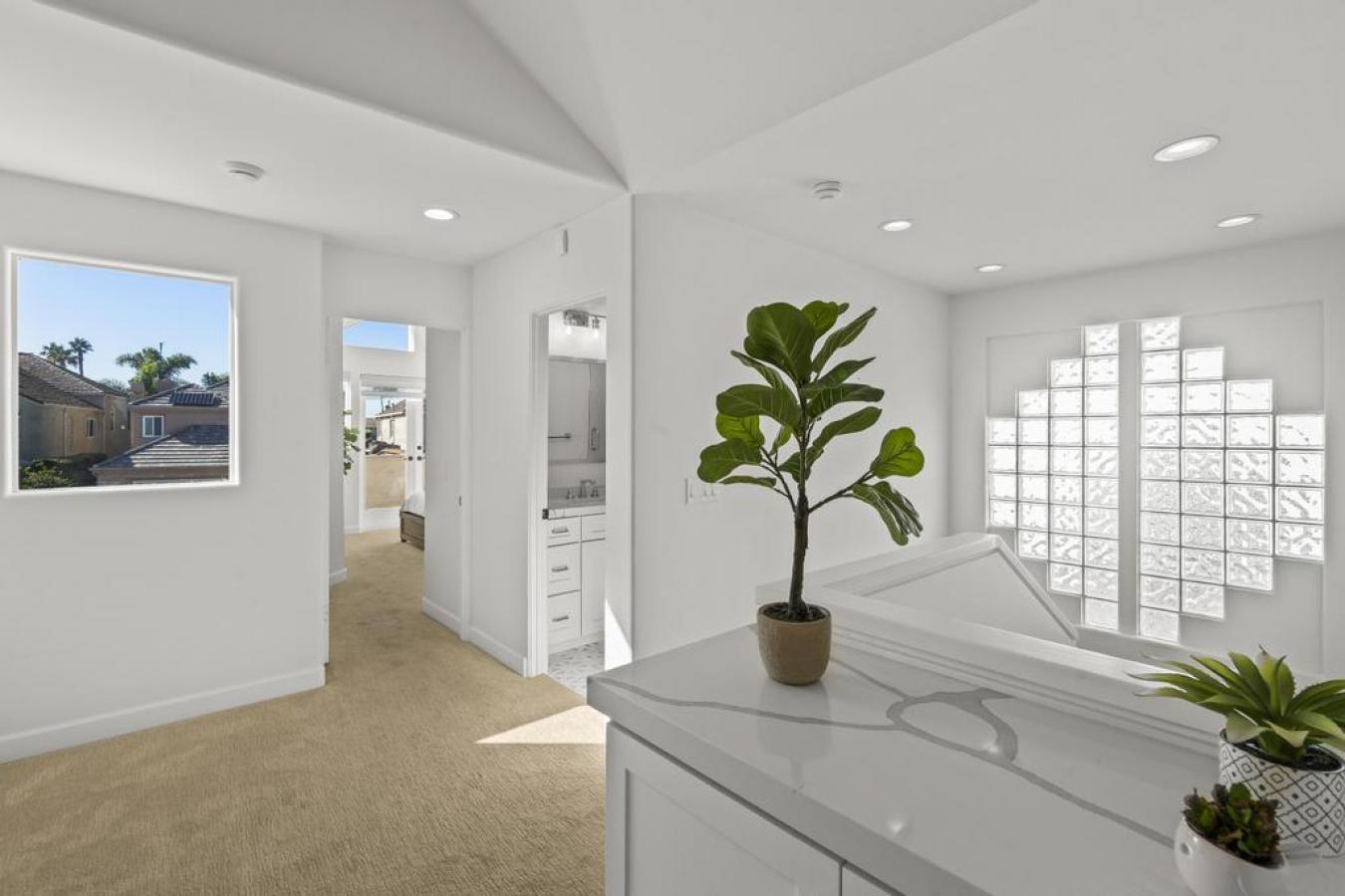 Coronado, San Diego, 92118, United States, 3 Bedrooms Bedrooms, ,3 BathroomsBathrooms,Residential,For Sale,1943936