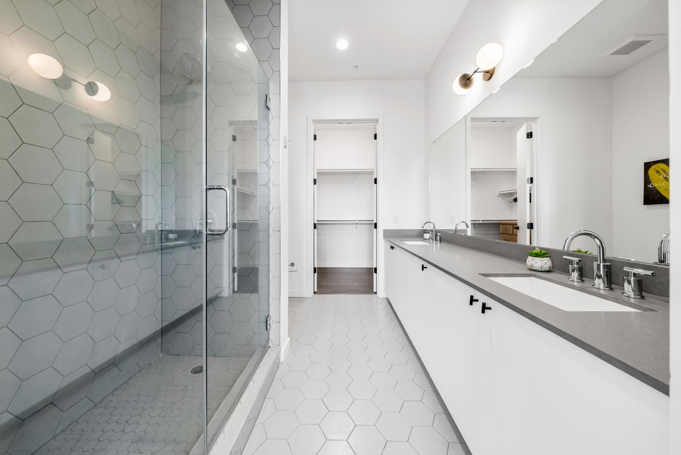 Austin, Travis, 78702, United States, 2 Bedrooms Bedrooms, ,2 BathroomsBathrooms,Residential,For Sale,1943933