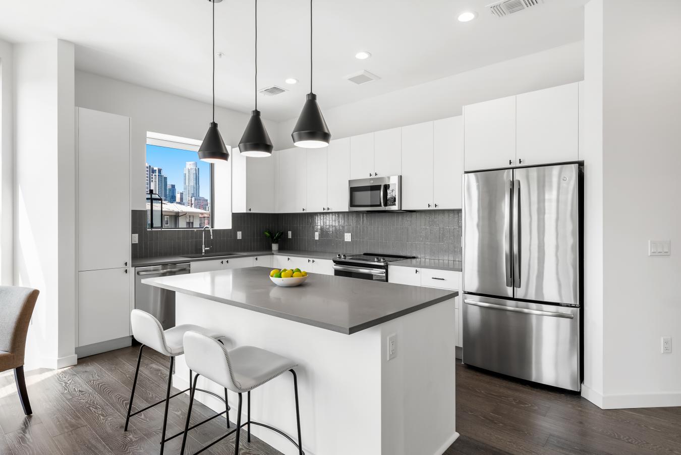 Austin, Travis, 78702, United States, 2 Bedrooms Bedrooms, ,2 BathroomsBathrooms,Residential,For Sale,1943933