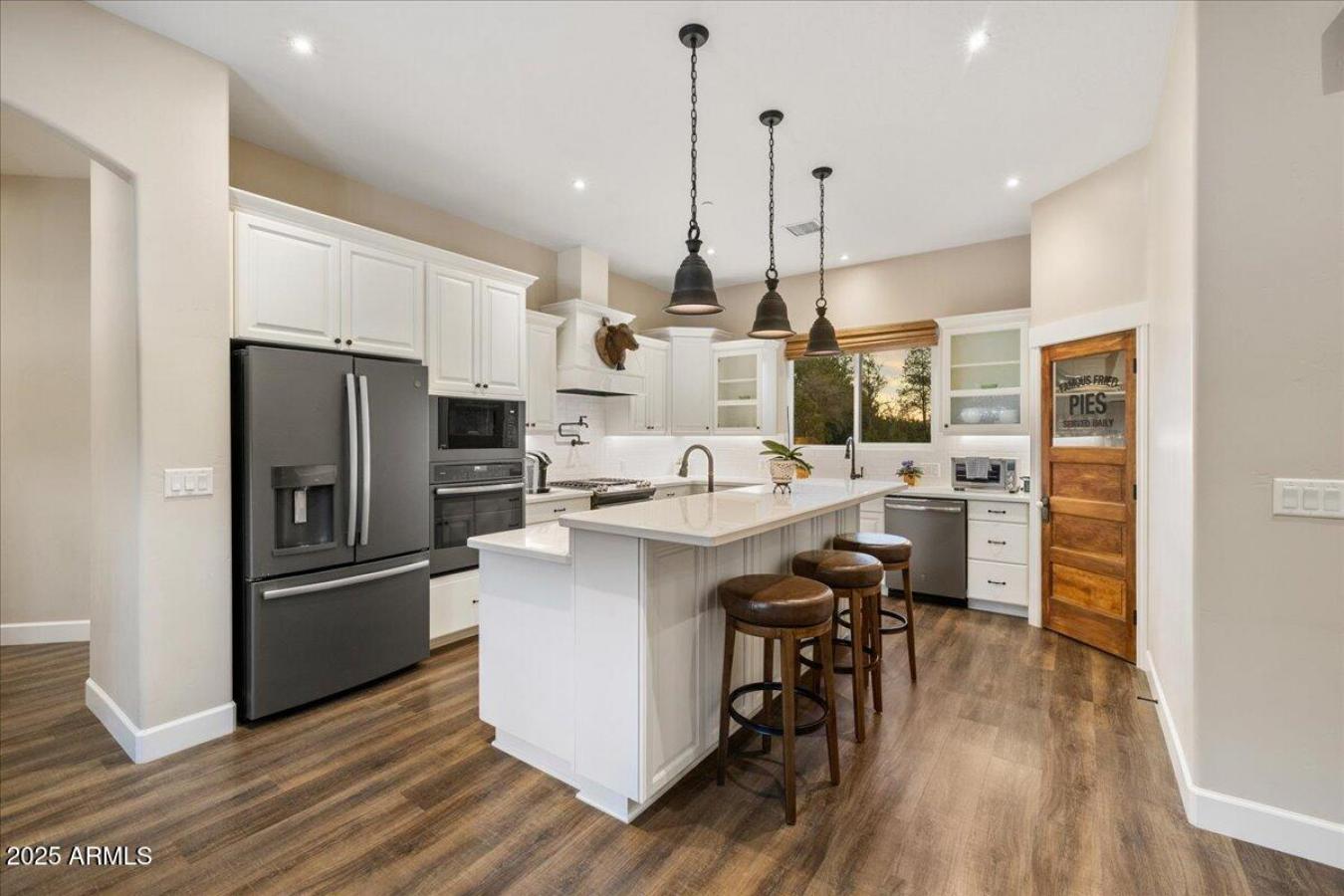 Prescott, Yavapai, 86303, United States, 4 Bedrooms Bedrooms, ,3 BathroomsBathrooms,Residential,For Sale,1943932