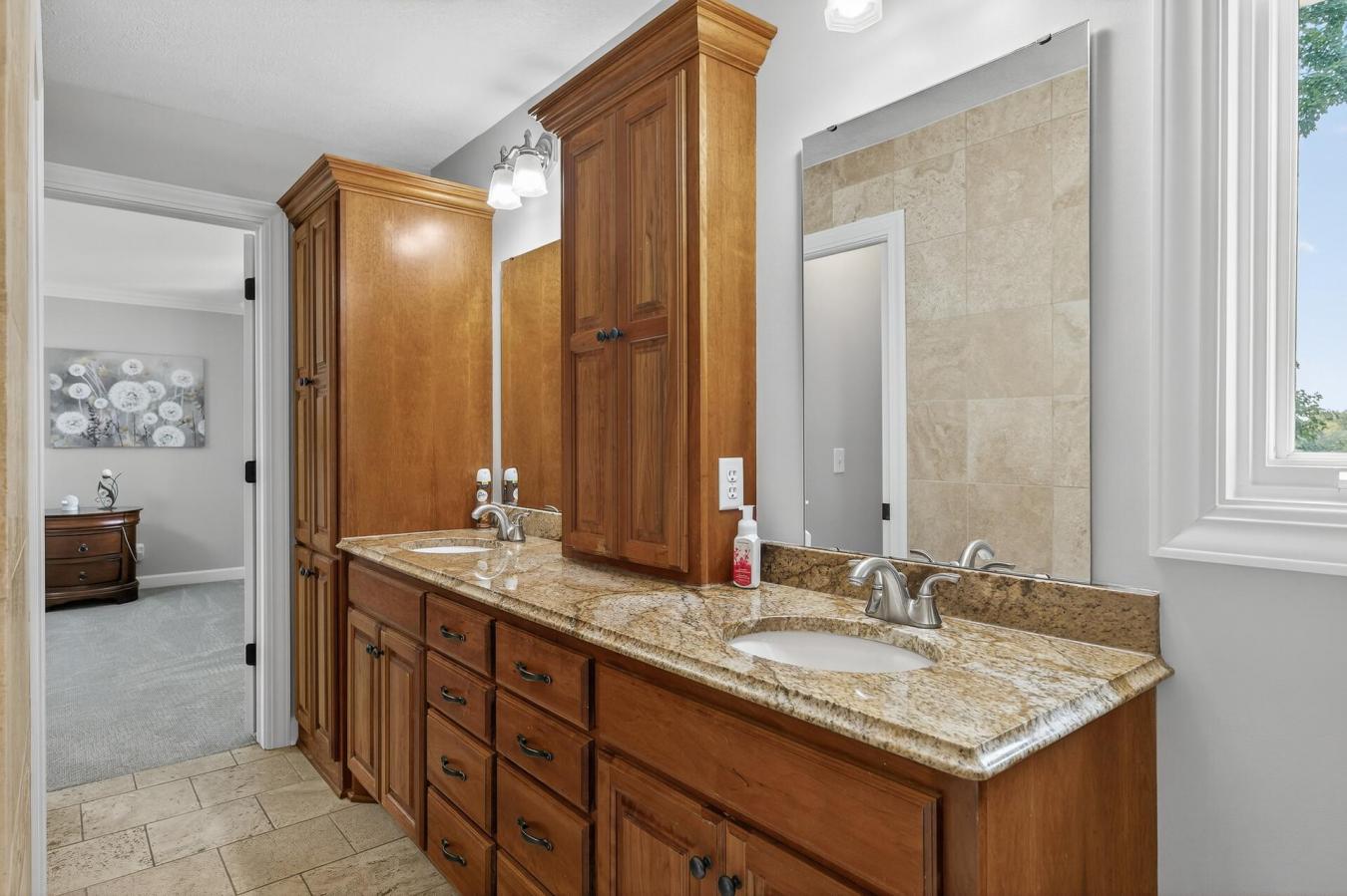 Prior Lake, Scott, 55372, United States, 5 Bedrooms Bedrooms, ,3 BathroomsBathrooms,Residential,For Sale,1943929