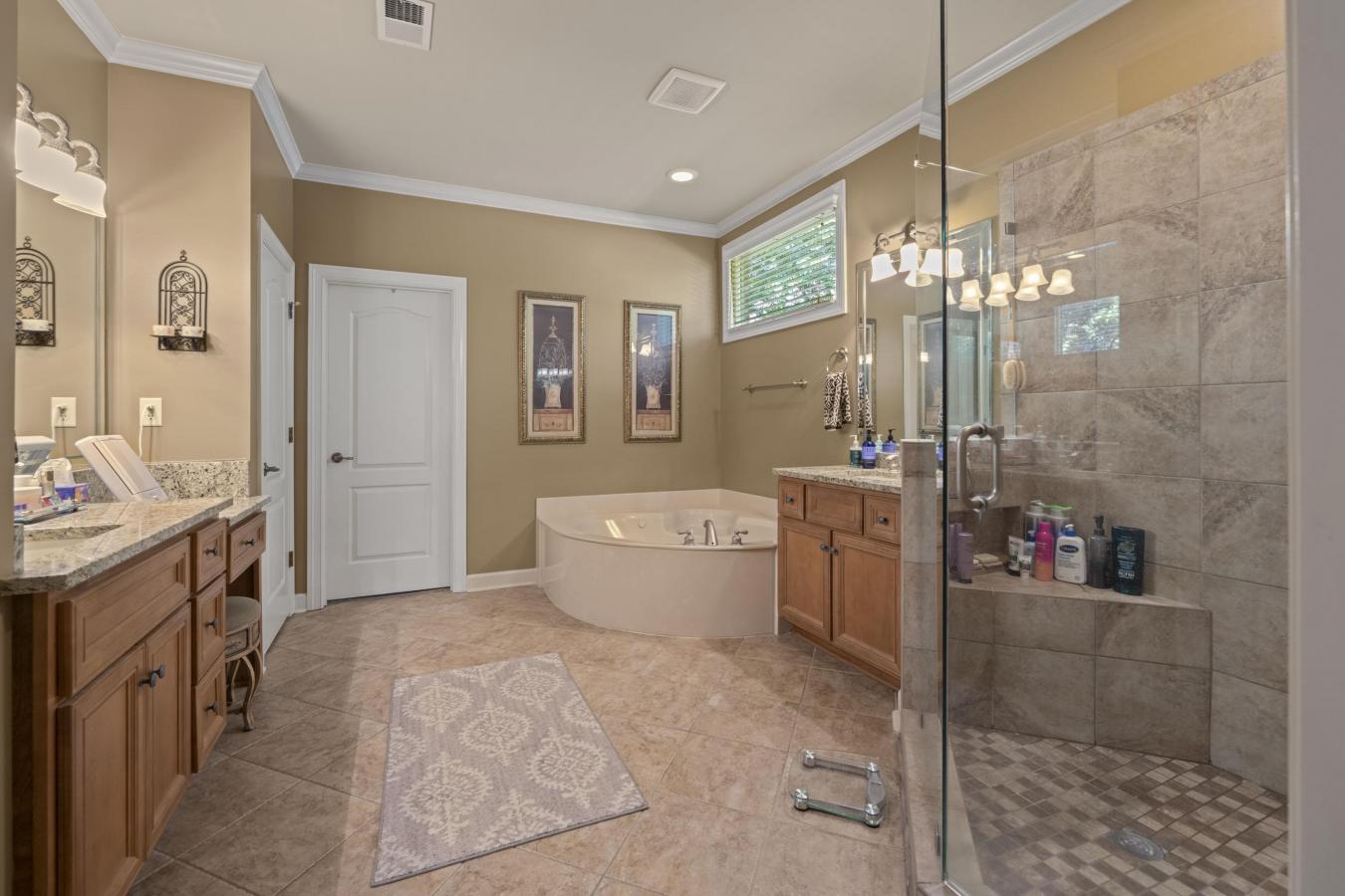Lakeland, Shelby, 38002, United States, 4 Bedrooms Bedrooms, ,3 BathroomsBathrooms,Residential,For Sale,1944215
