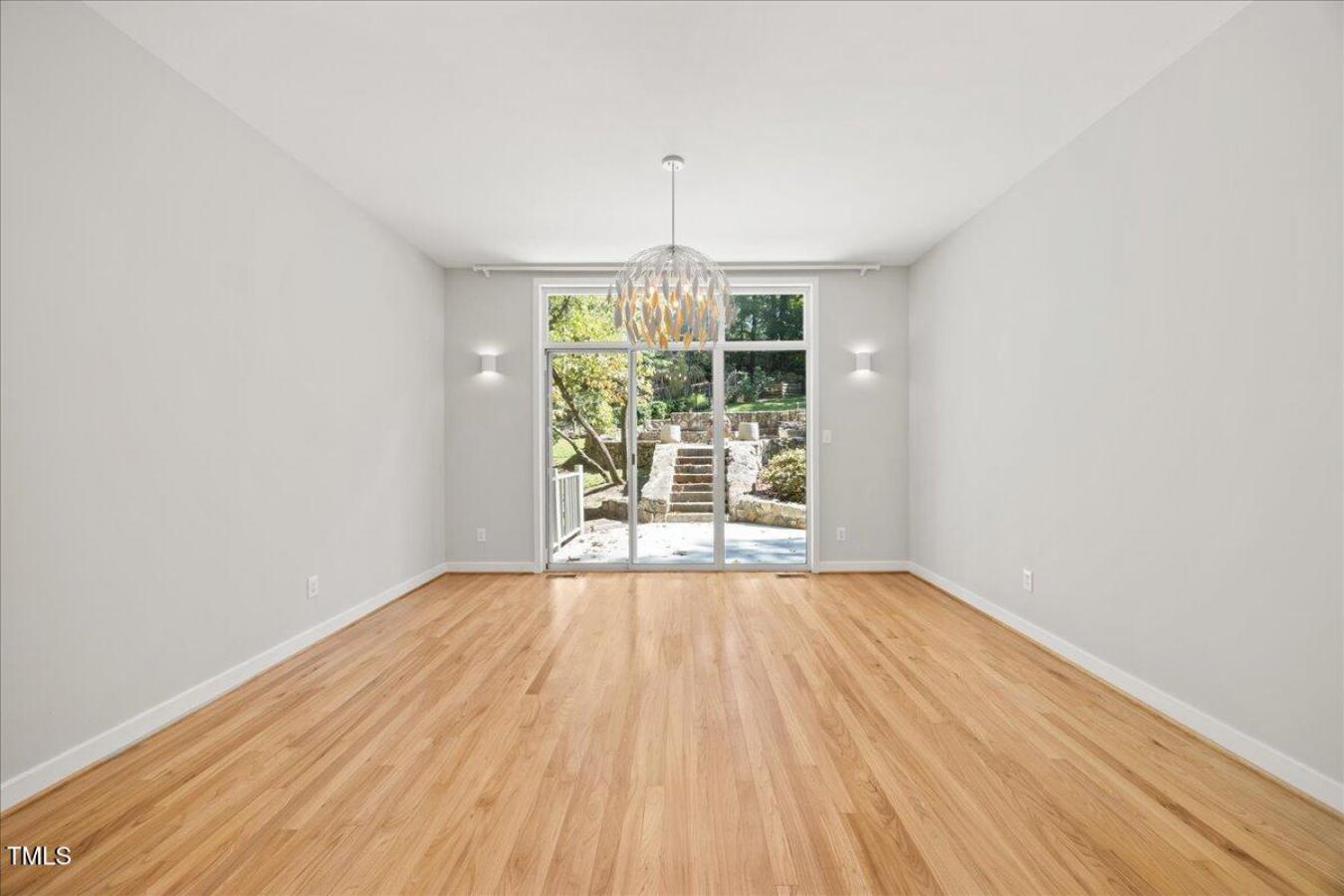 Chapel Hill, Orange, 27514, United States, 4 Bedrooms Bedrooms, ,4 BathroomsBathrooms,Residential,For Sale,1944212