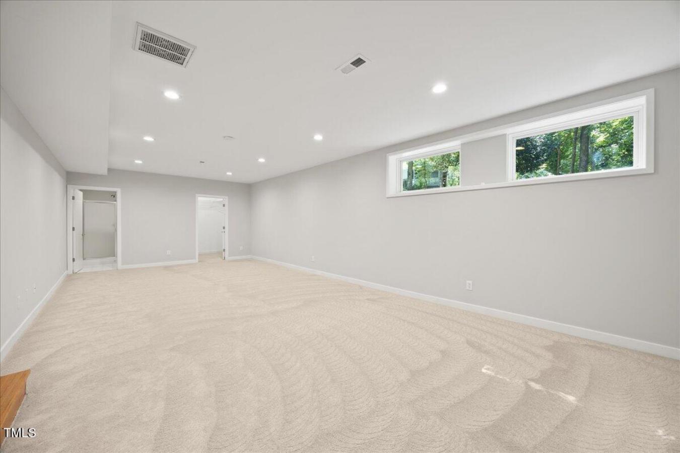 Chapel Hill, Orange, 27514, United States, 4 Bedrooms Bedrooms, ,4 BathroomsBathrooms,Residential,For Sale,1944212