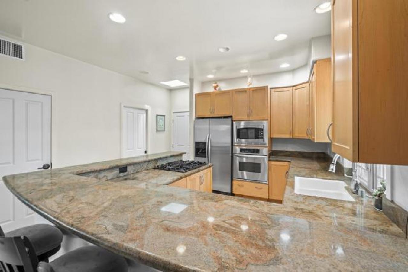 San Diego, San Diego, 92109, United States, 4 Bedrooms Bedrooms, ,3 BathroomsBathrooms,Residential,For Sale,1944206