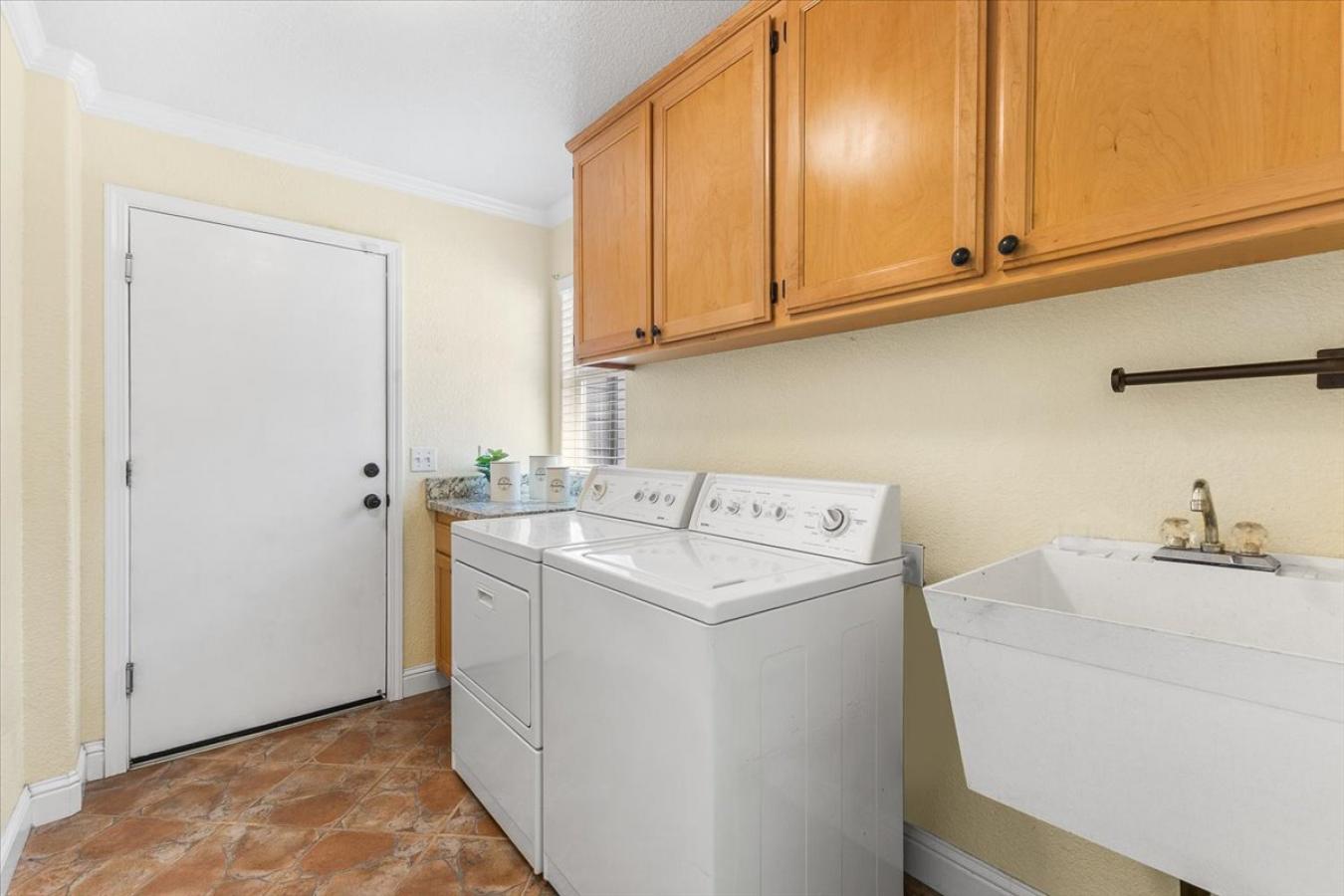 Santa Rosa, Sonoma, 95407, United States, 4 Bedrooms Bedrooms, ,3 BathroomsBathrooms,Residential,For Sale,1944207