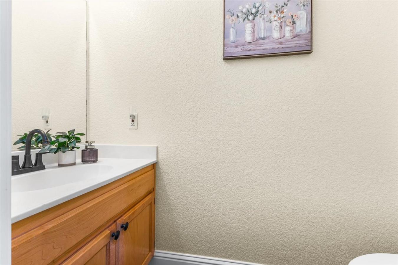 Santa Rosa, Sonoma, 95407, United States, 4 Bedrooms Bedrooms, ,3 BathroomsBathrooms,Residential,For Sale,1944207