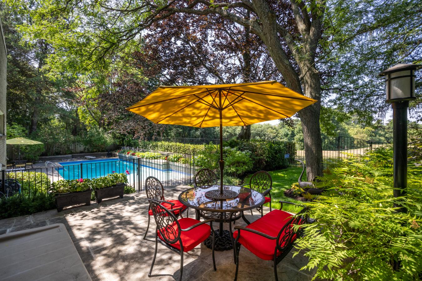 Toronto, ON, M3B 2B9, Canada, 4 Bedrooms Bedrooms, ,5 BathroomsBathrooms,Residential,For Sale,1944204