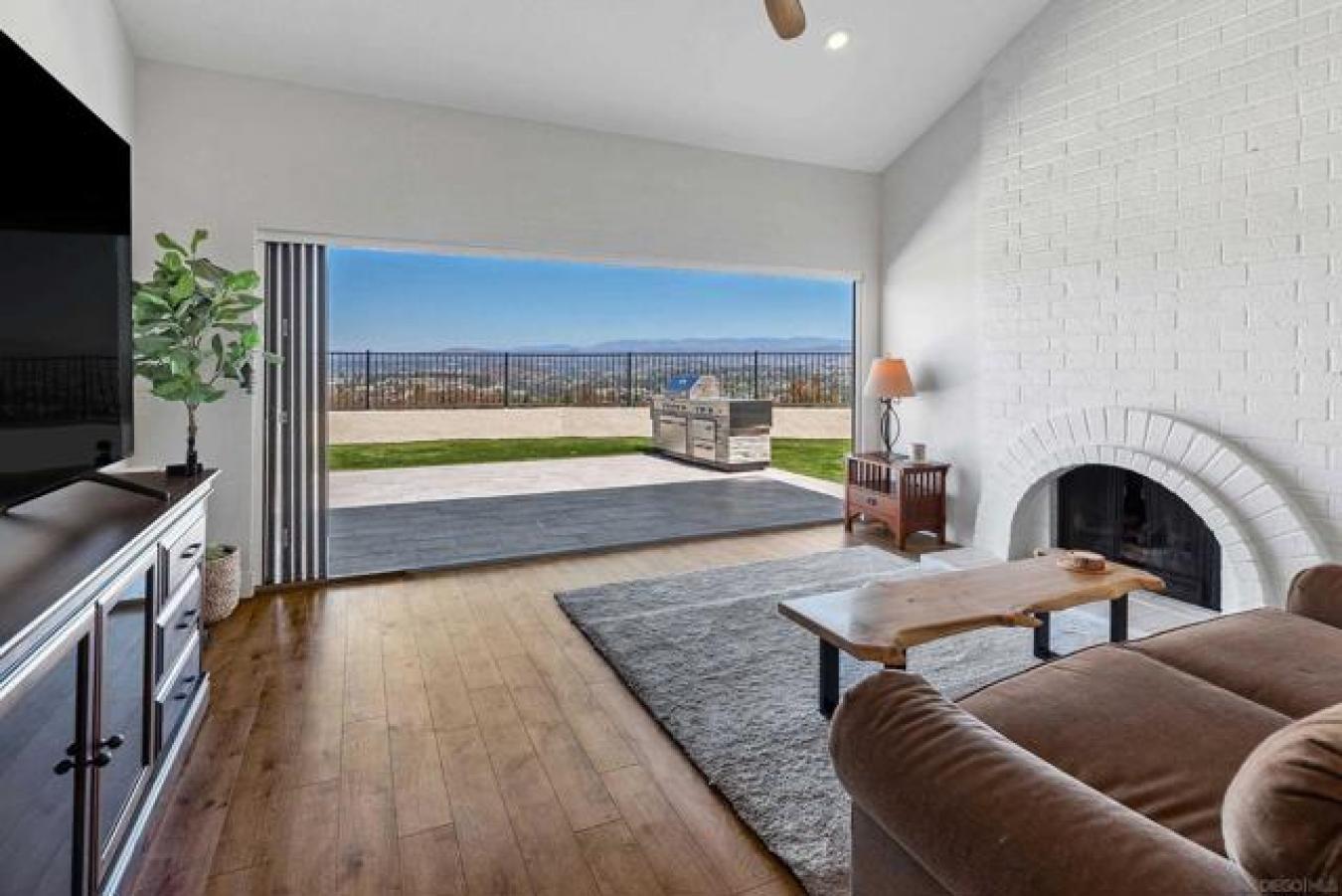 San Diego, San Diego, 92128, United States, 3 Bedrooms Bedrooms, ,2 BathroomsBathrooms,Residential,For Sale,1944205