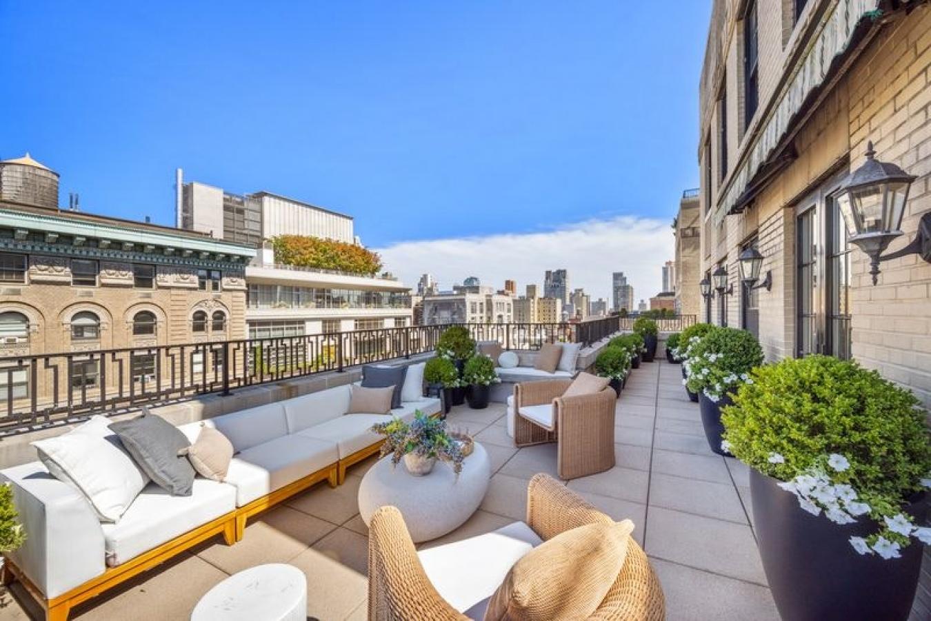 New York, New York, 10075, United States, 5 Bedrooms Bedrooms, ,6 BathroomsBathrooms,Residential,For Sale,1944203