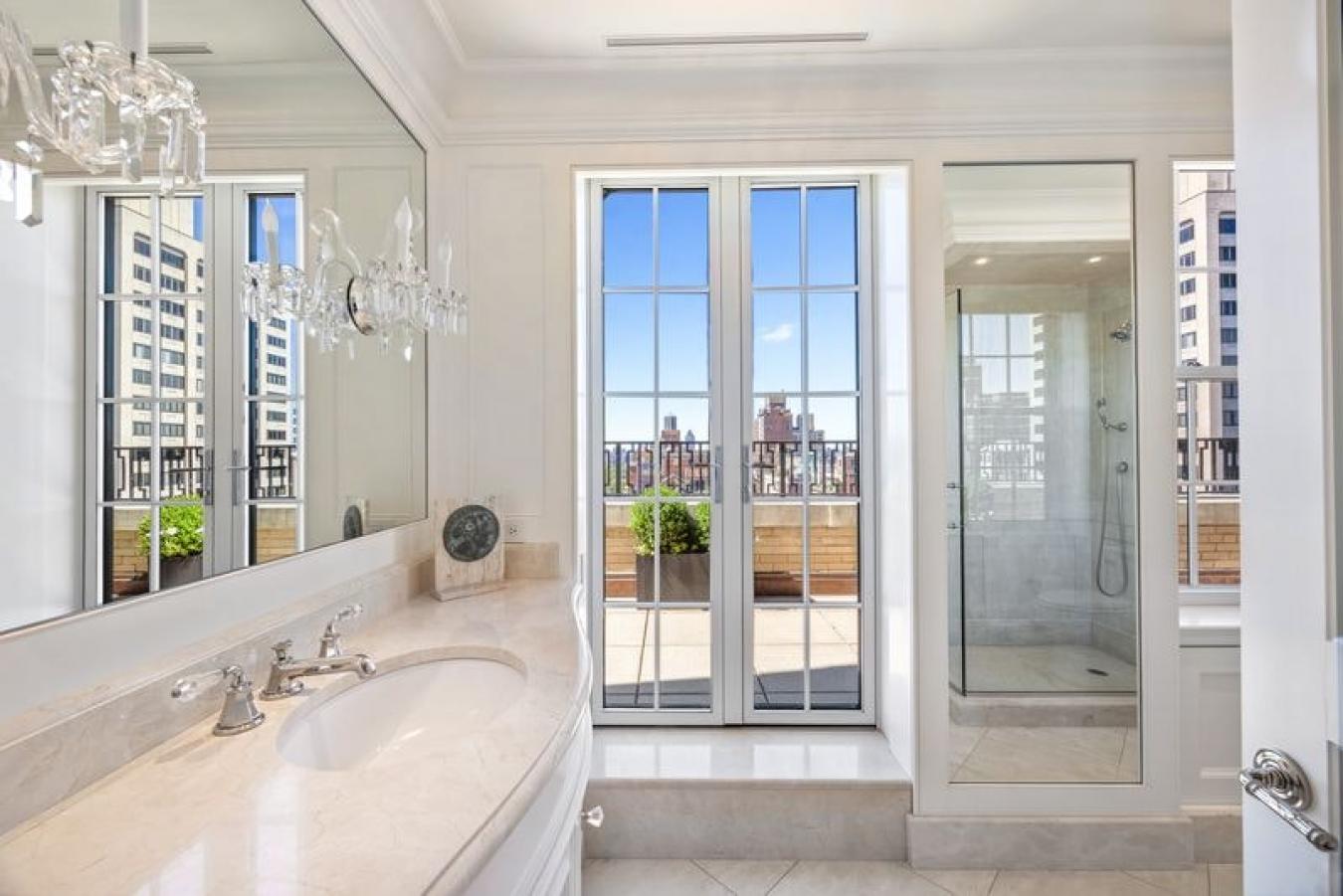 New York, New York, 10075, United States, 5 Bedrooms Bedrooms, ,6 BathroomsBathrooms,Residential,For Sale,1944203