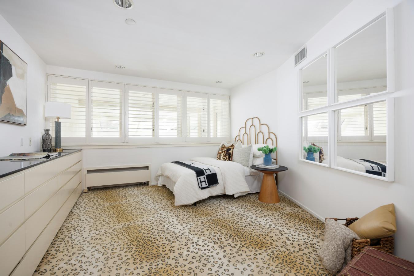 West Village, New York, 10014, United States, 6 Bedrooms Bedrooms, ,6 BathroomsBathrooms,Residential,For Sale,1944201