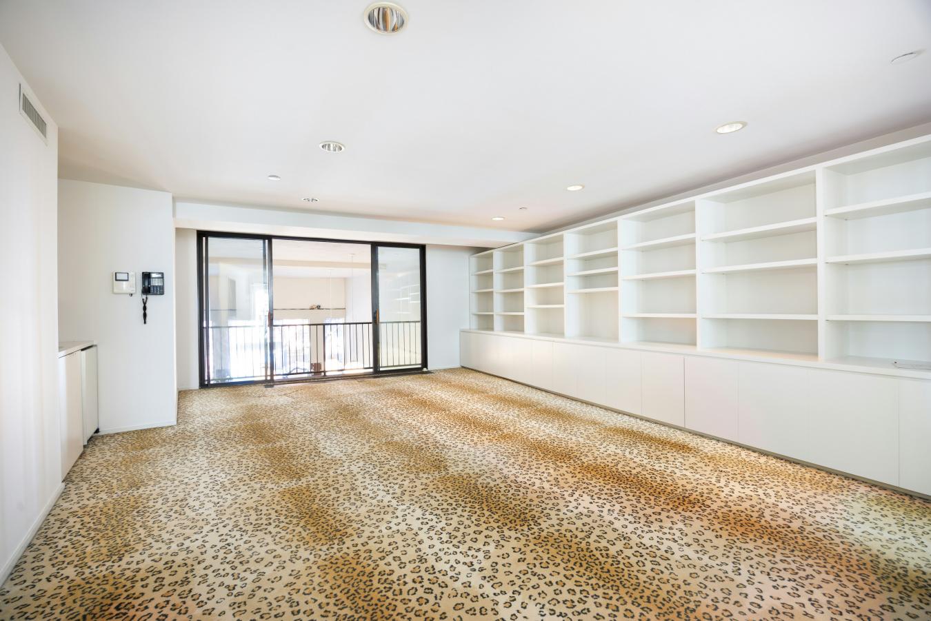 West Village, New York, 10014, United States, 6 Bedrooms Bedrooms, ,6 BathroomsBathrooms,Residential,For Sale,1944201