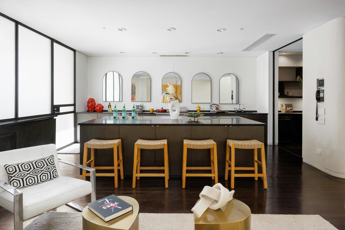 West Village, New York, 10014, United States, 6 Bedrooms Bedrooms, ,6 BathroomsBathrooms,Residential,For Sale,1944201