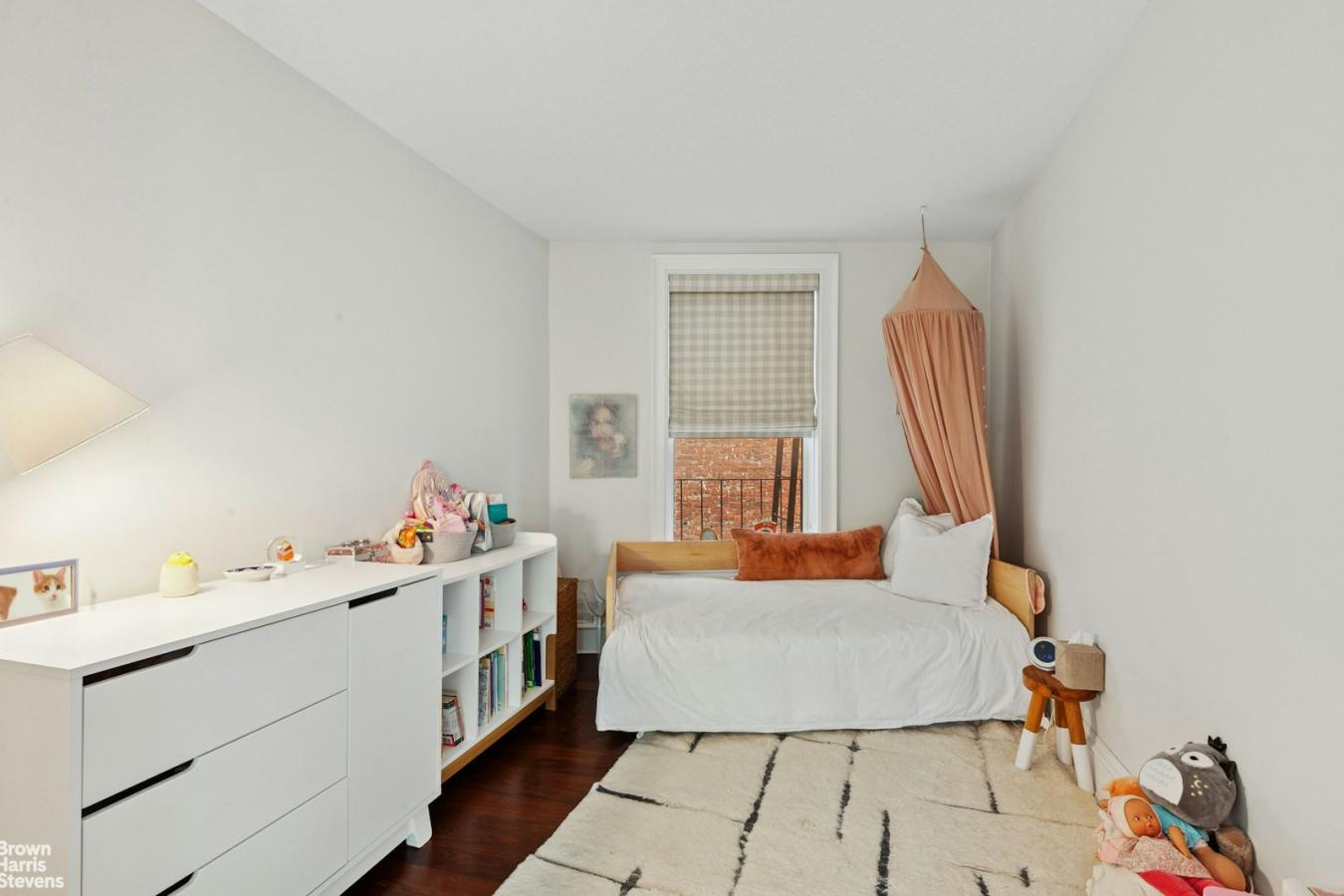 West Village, New York, 10014, United States, 5 Bedrooms Bedrooms, ,4 BathroomsBathrooms,Residential,For Sale,1944202