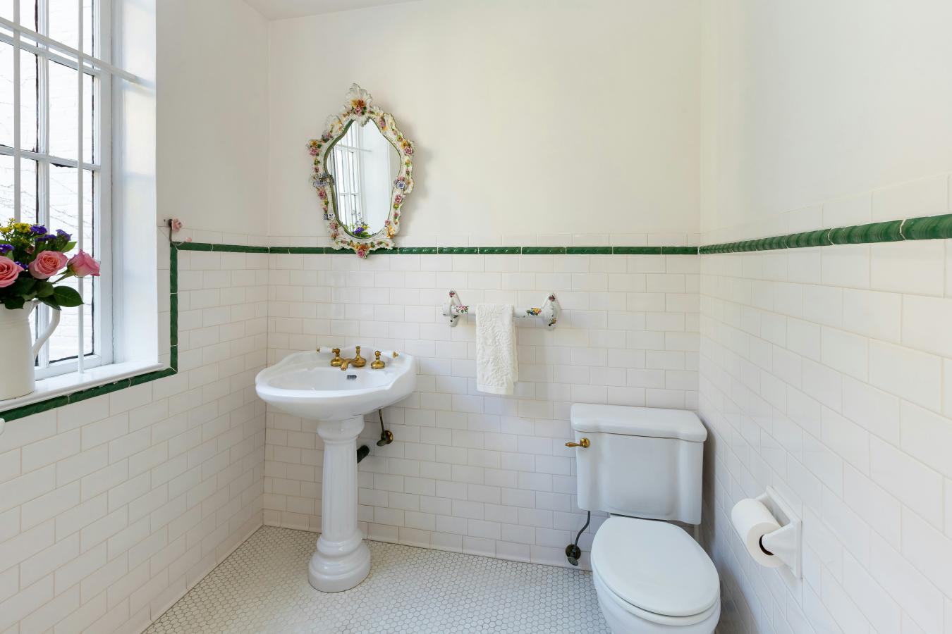 West Village, New York, 10014, United States, 5 Bedrooms Bedrooms, ,3 BathroomsBathrooms,Residential,For Sale,1944200