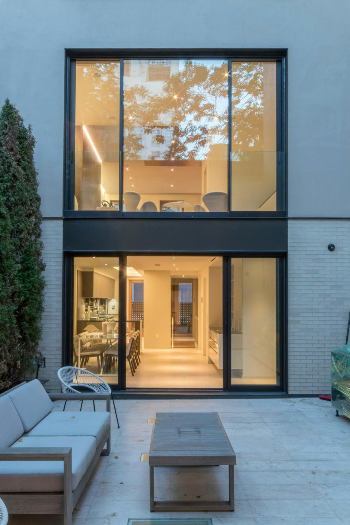 New York, New York, 10065, United States, 5 Bedrooms Bedrooms, ,5 BathroomsBathrooms,Residential,For Sale,1944198