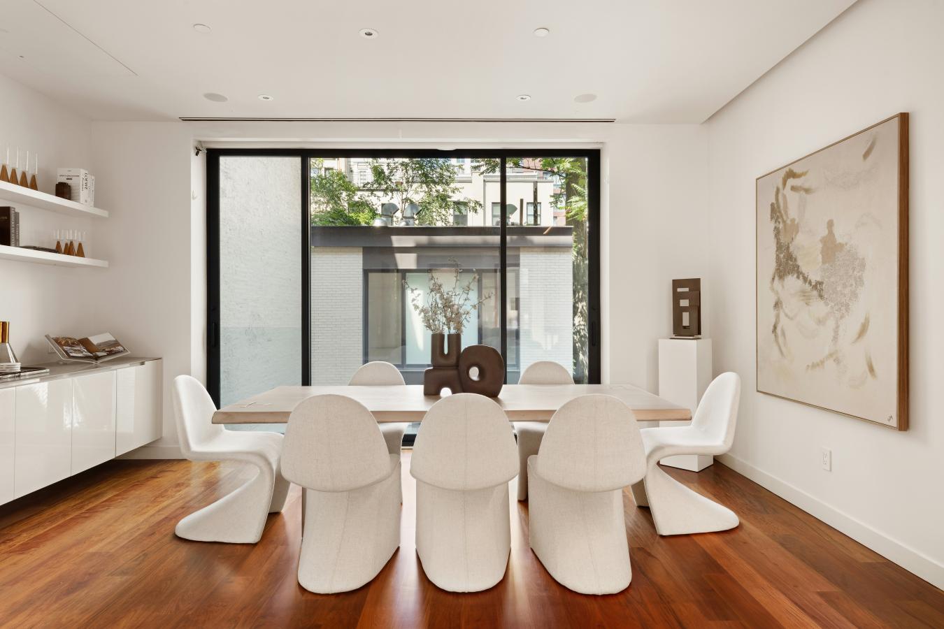 New York, New York, 10065, United States, 5 Bedrooms Bedrooms, ,5 BathroomsBathrooms,Residential,For Sale,1944198