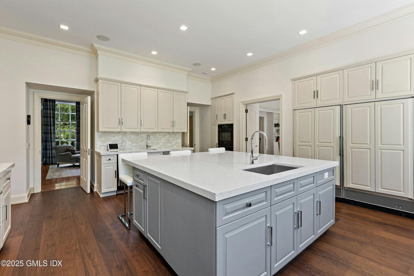 Greenwich, Connecticut, 06831, United States, 6 Bedrooms Bedrooms, ,8 BathroomsBathrooms,Residential,For Sale,1944196