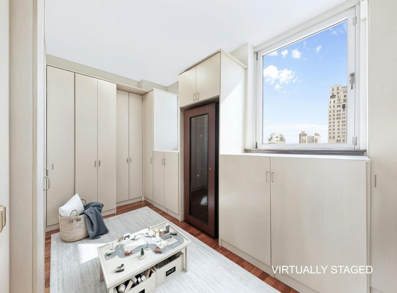 New York, New York, 10075, United States, 4 Bedrooms Bedrooms, ,5 BathroomsBathrooms,Residential,For Sale,1944195