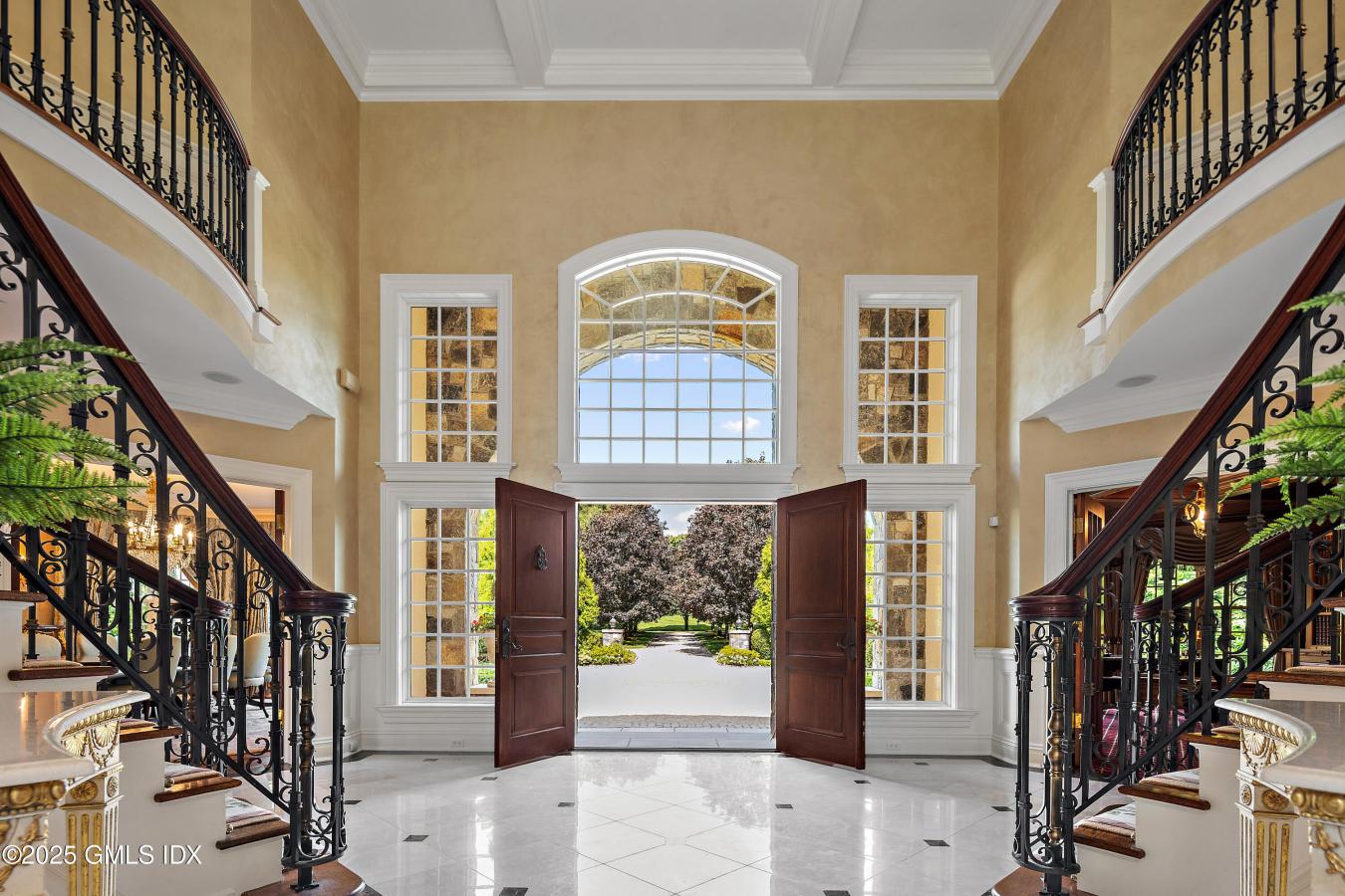 Greenwich, Connecticut, 06831, United States, 5 Bedrooms Bedrooms, ,5 BathroomsBathrooms,Residential,For Sale,1944193