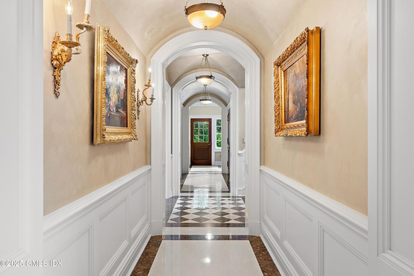 Greenwich, Connecticut, 06831, United States, 5 Bedrooms Bedrooms, ,5 BathroomsBathrooms,Residential,For Sale,1944193