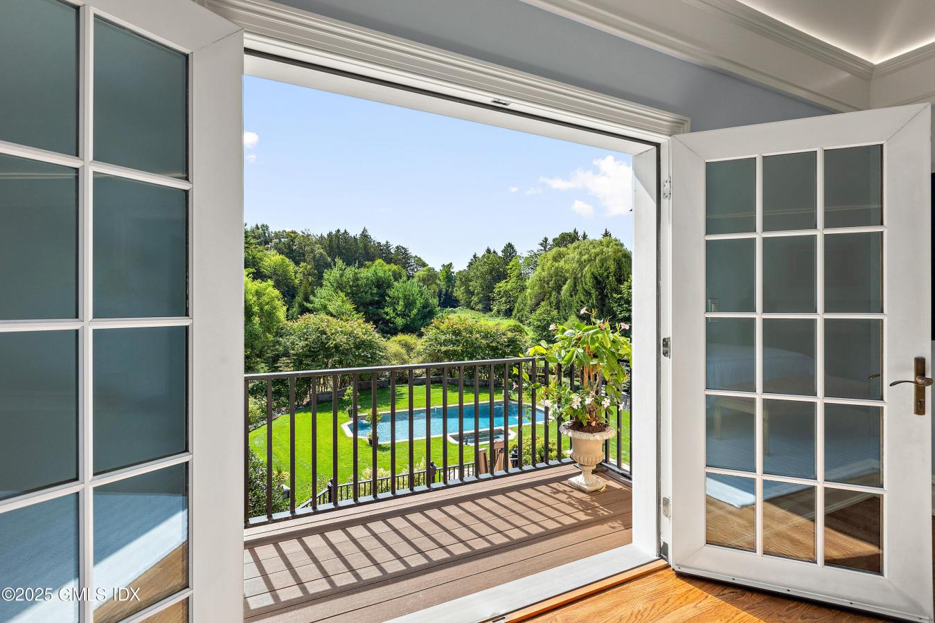 Greenwich, Connecticut, 06831, United States, 5 Bedrooms Bedrooms, ,5 BathroomsBathrooms,Residential,For Sale,1944193