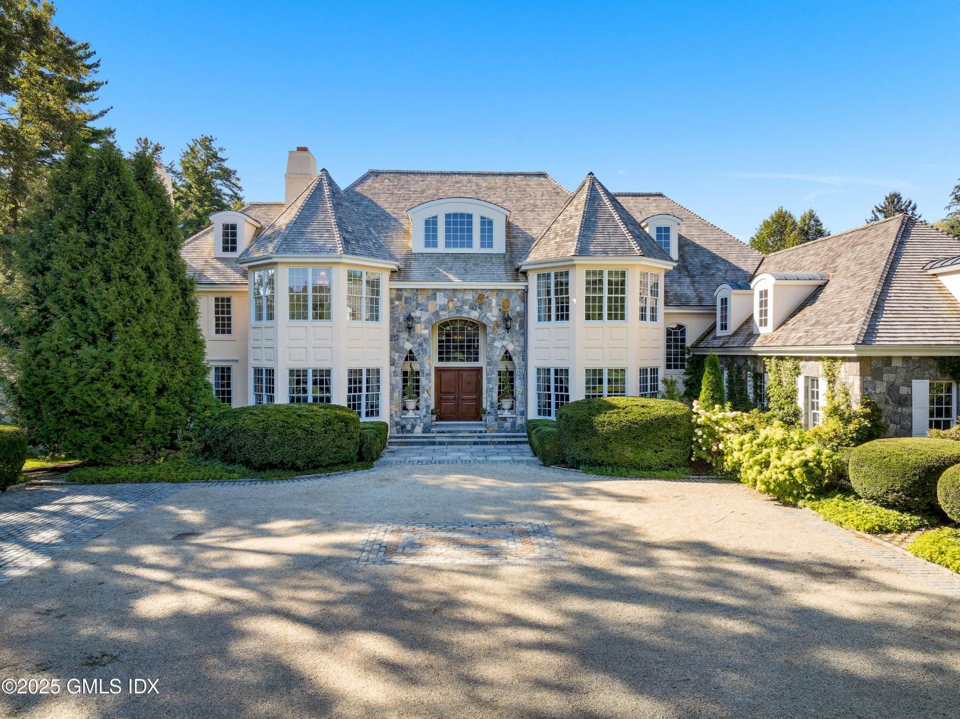 Greenwich, Connecticut, 06831, United States, 5 Bedrooms Bedrooms, ,5 BathroomsBathrooms,Residential,For Sale,1944193