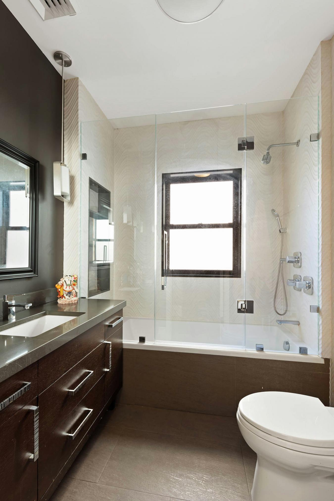 New York, New York, 10025, United States, 4 Bedrooms Bedrooms, ,3 BathroomsBathrooms,Residential,For Sale,1944192