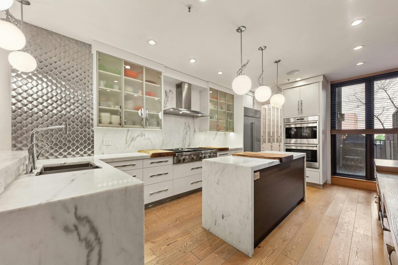 New York, New York, 10025, United States, 4 Bedrooms Bedrooms, ,3 BathroomsBathrooms,Residential,For Sale,1944192
