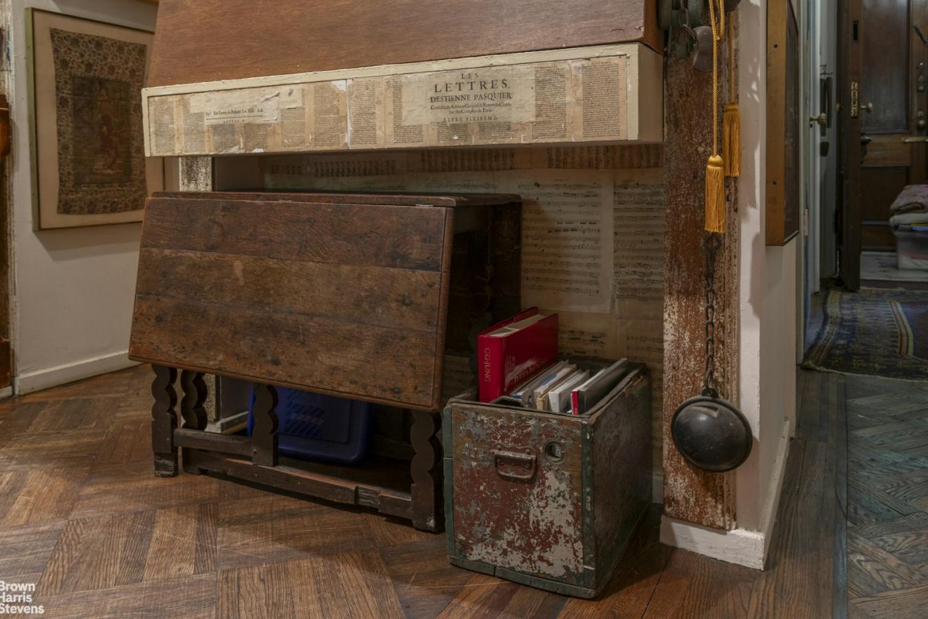 New York, New York, 10128, United States, 8 Bedrooms Bedrooms, ,2 BathroomsBathrooms,Residential,For Sale,1944190