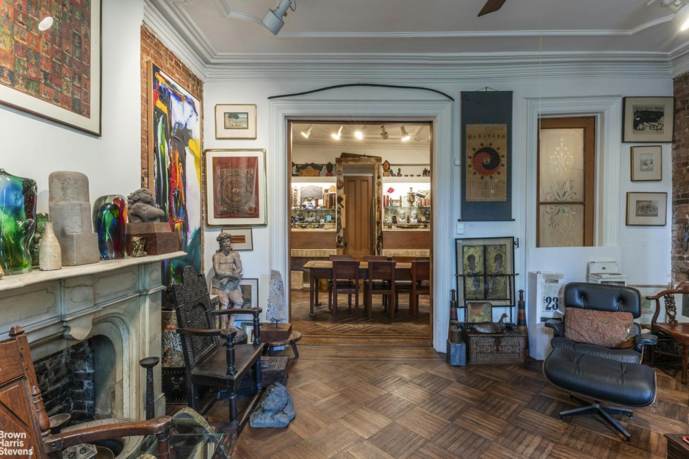 New York, New York, 10128, United States, 8 Bedrooms Bedrooms, ,2 BathroomsBathrooms,Residential,For Sale,1944190