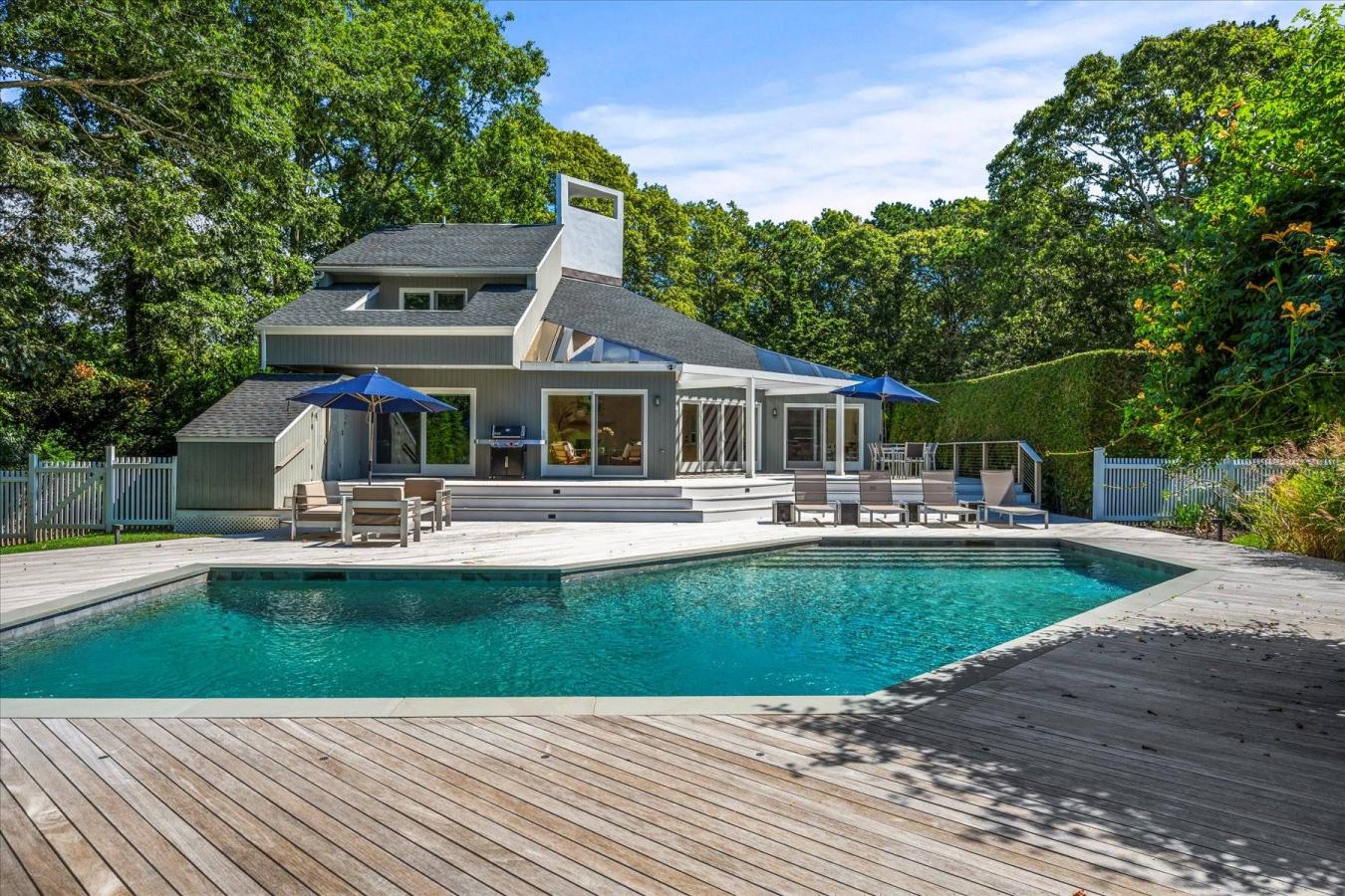 Village of Quogue, New York, 11959, United States, 3 Bedrooms Bedrooms, ,3 BathroomsBathrooms,Residential,For Sale,1944188