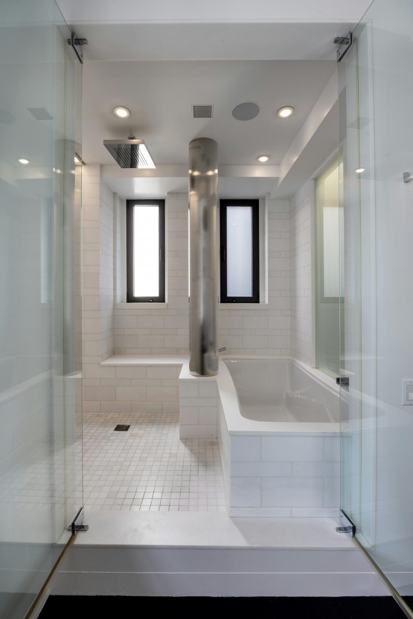 Flatiron, New York, 10016, United States, 3 Bedrooms Bedrooms, ,2 BathroomsBathrooms,Residential,For Sale,1944187