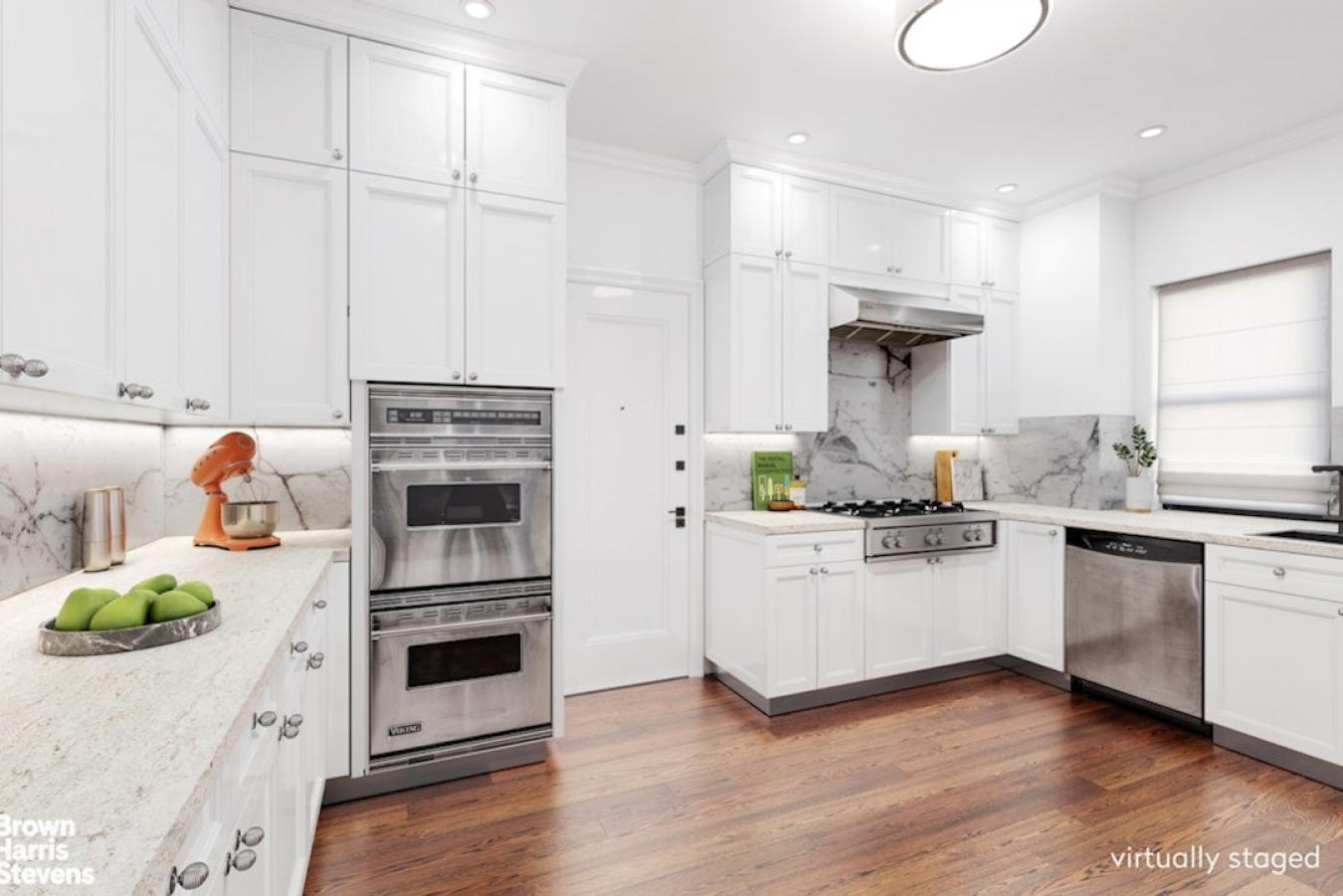 New York, New York, 10075, United States, 4 Bedrooms Bedrooms, ,3 BathroomsBathrooms,Residential,For Sale,1944183