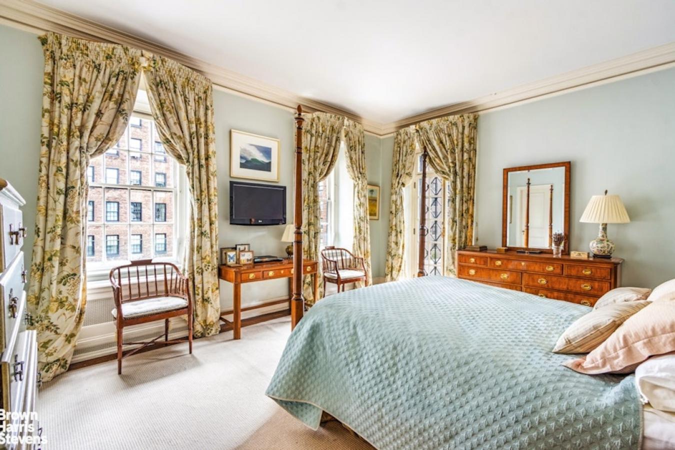 New York, New York, 10075, United States, 4 Bedrooms Bedrooms, ,3 BathroomsBathrooms,Residential,For Sale,1944183