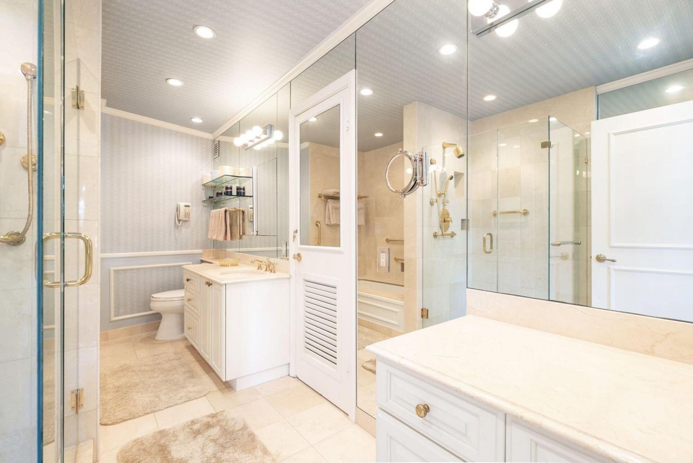 Palm Beach, Florida, 33480, United States, 3 Bedrooms Bedrooms, ,3 BathroomsBathrooms,Residential,For Sale,1944184