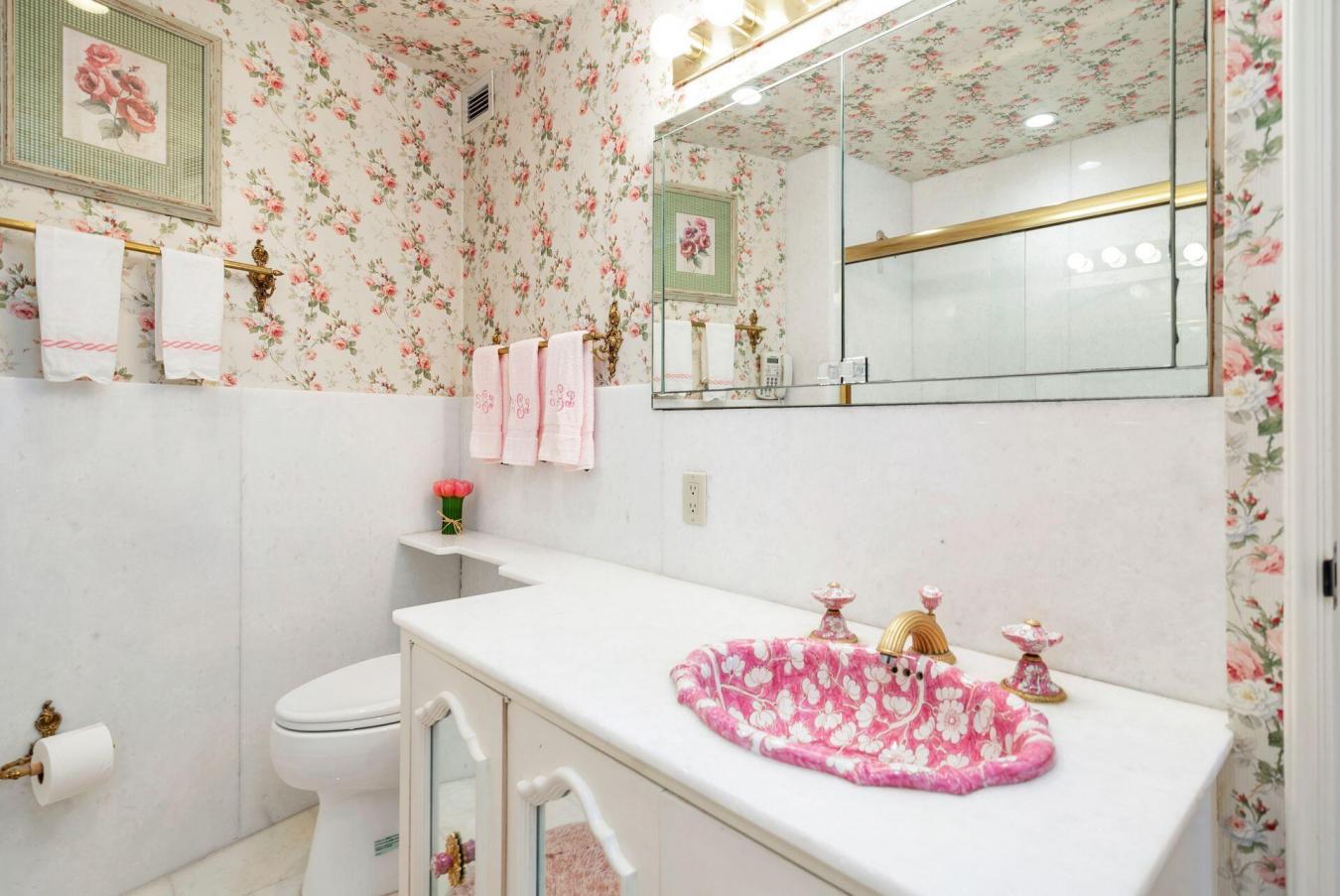 Palm Beach, Florida, 33480, United States, 3 Bedrooms Bedrooms, ,3 BathroomsBathrooms,Residential,For Sale,1944184
