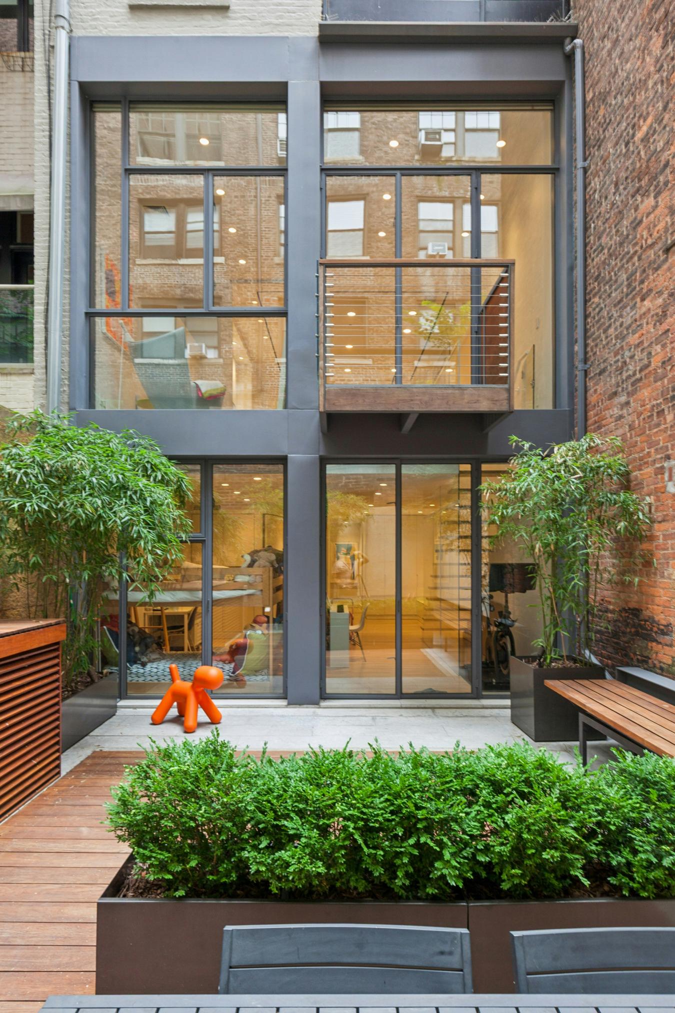 New York, New York, 10023, United States, 3 Bedrooms Bedrooms, ,3 BathroomsBathrooms,Residential,For Sale,1944181