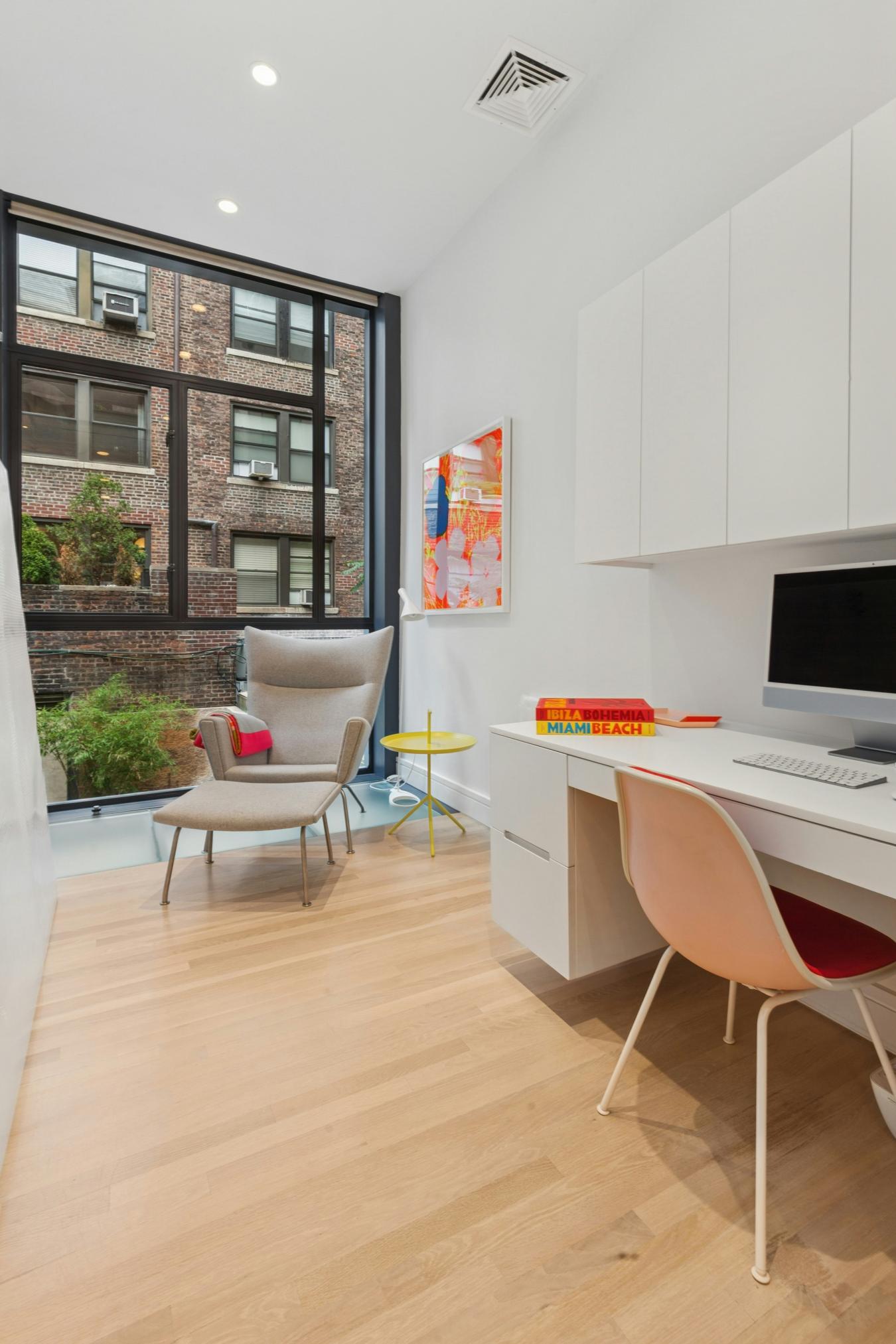 New York, New York, 10023, United States, 3 Bedrooms Bedrooms, ,3 BathroomsBathrooms,Residential,For Sale,1944181