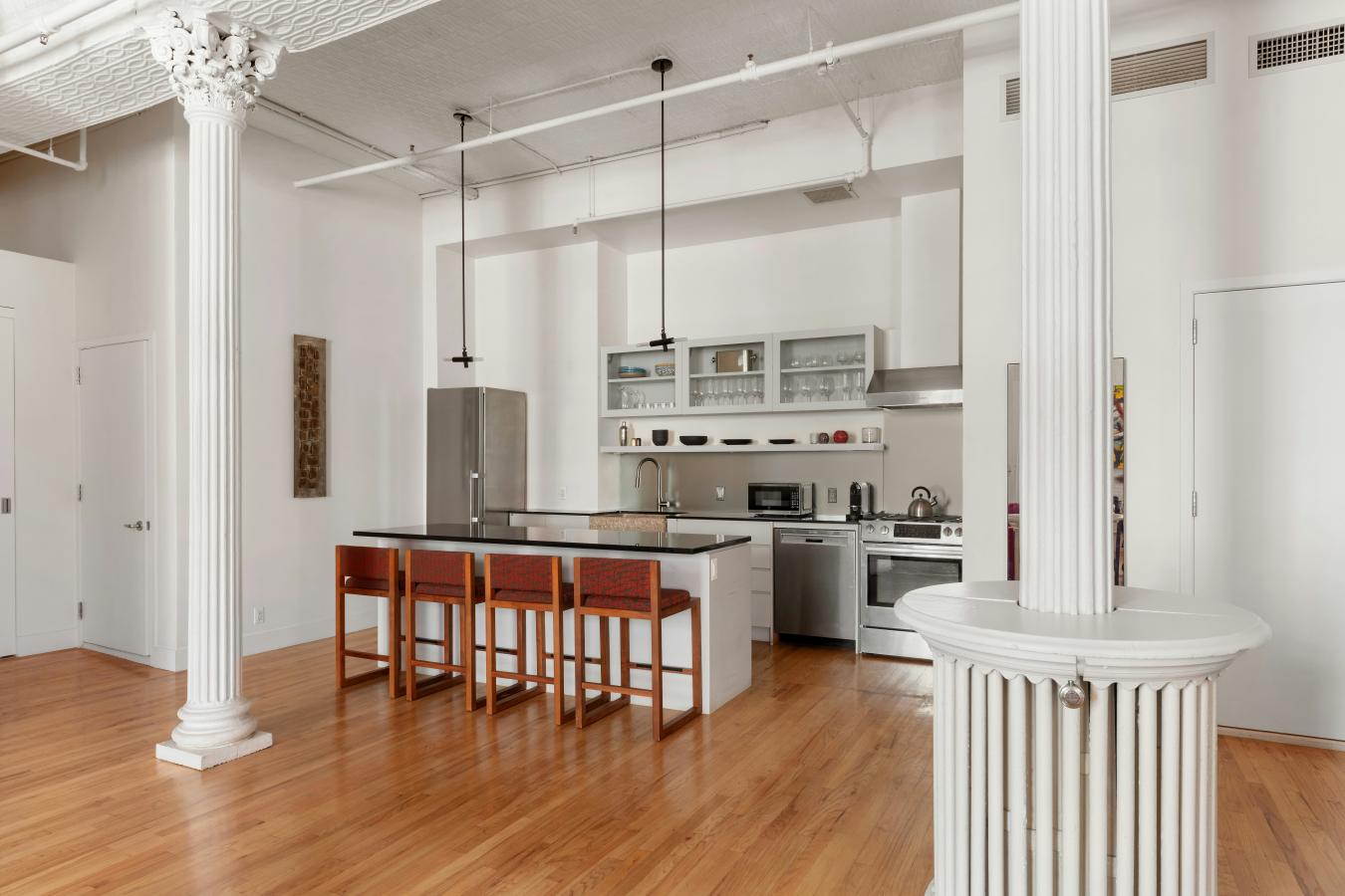 Soho, New York, 10013, United States, 1 Bedroom Bedrooms, ,2 BathroomsBathrooms,Residential,For Sale,1944182