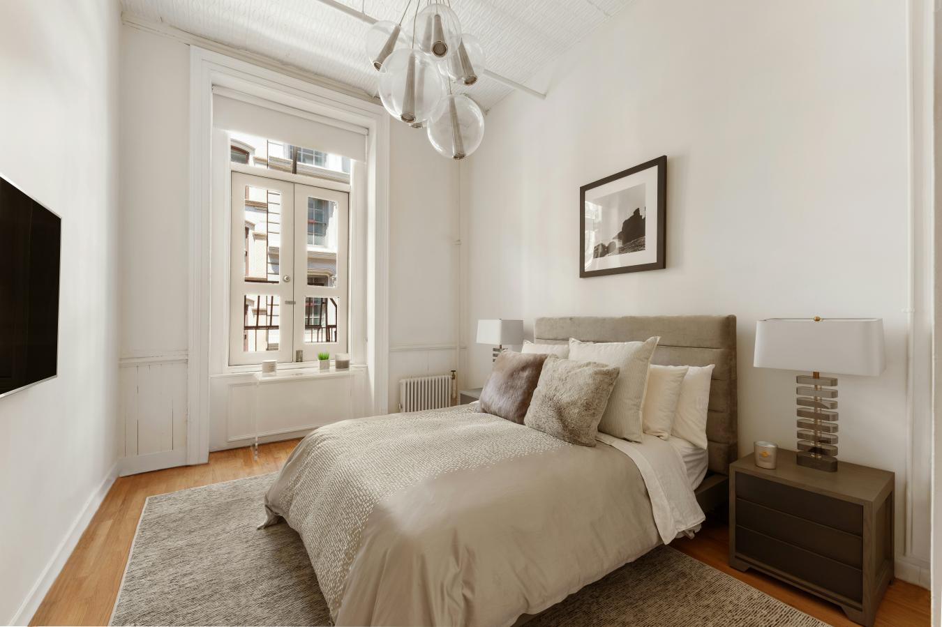 Soho, New York, 10013, United States, 1 Bedroom Bedrooms, ,2 BathroomsBathrooms,Residential,For Sale,1944182