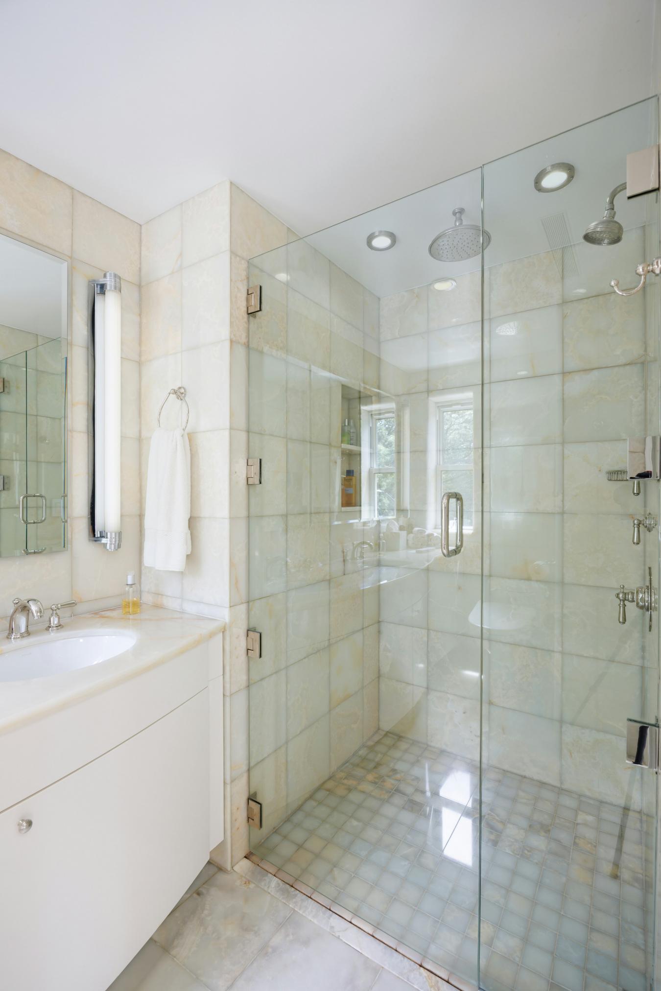 New York, New York, 10025, United States, 3 Bedrooms Bedrooms, ,3 BathroomsBathrooms,Residential,For Sale,1944179