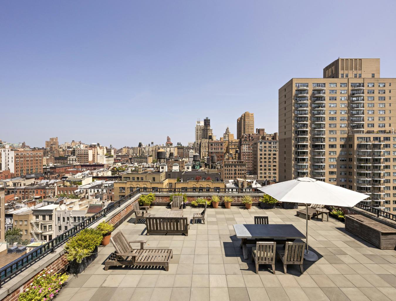 New York, New York, 10023, United States, 3 Bedrooms Bedrooms, ,1 BathroomBathrooms,Residential,For Sale,1944178