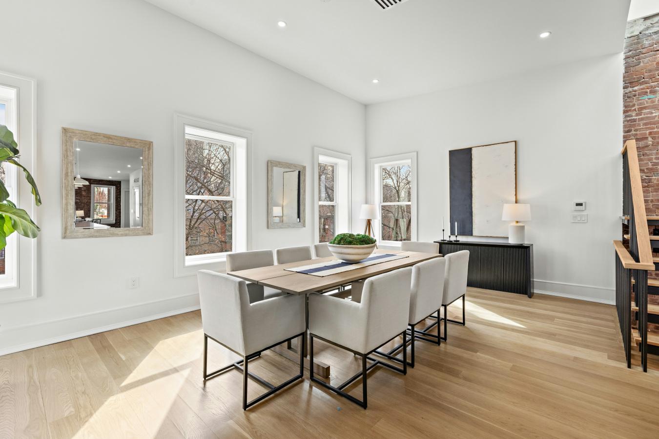 Jersey City Downtown, New Jersey, 07302, United States, 4 Bedrooms Bedrooms, ,2 BathroomsBathrooms,Residential,For Sale,1944177