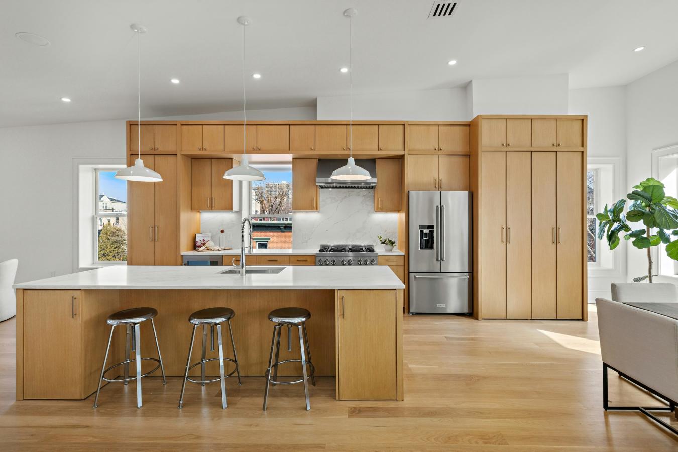 Jersey City Downtown, New Jersey, 07302, United States, 4 Bedrooms Bedrooms, ,2 BathroomsBathrooms,Residential,For Sale,1944177
