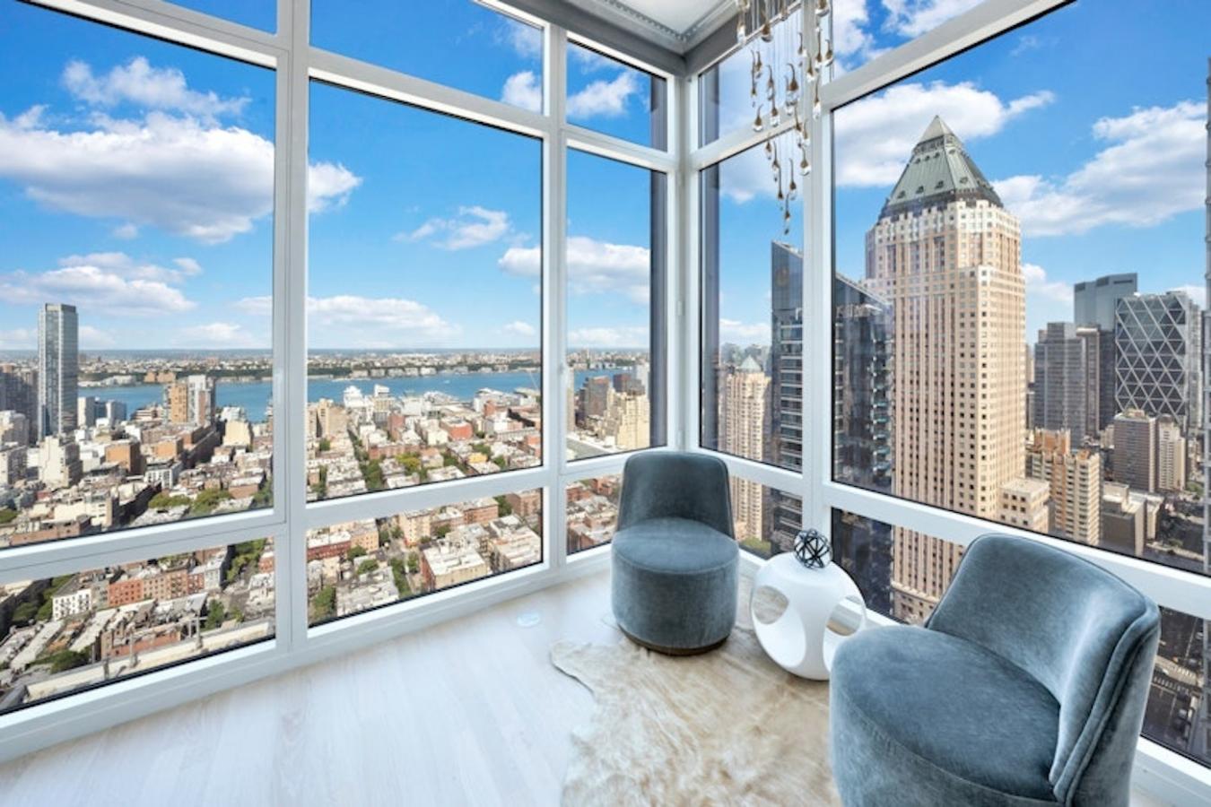 New York, New York, 10036, United States, 2 Bedrooms Bedrooms, ,2 BathroomsBathrooms,Residential,For Sale,1944175