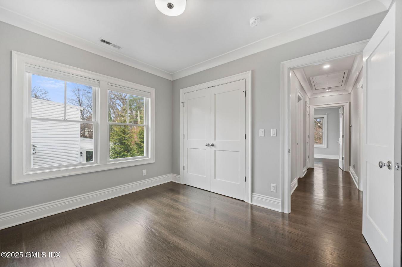 Cos Cob, Connecticut, 06807, United States, 5 Bedrooms Bedrooms, ,4 BathroomsBathrooms,Residential,For Sale,1944176