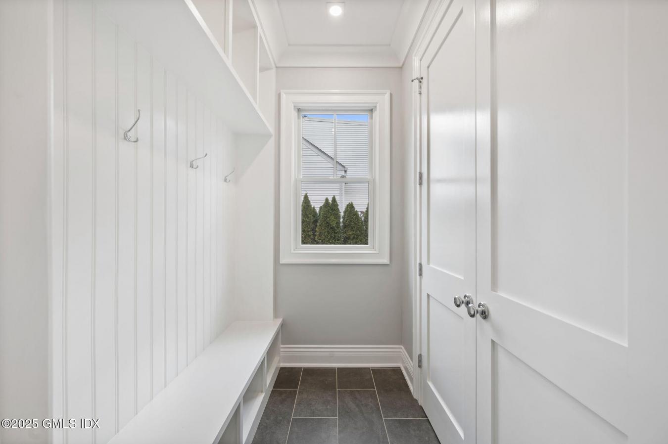 Cos Cob, Connecticut, 06807, United States, 5 Bedrooms Bedrooms, ,4 BathroomsBathrooms,Residential,For Sale,1944176